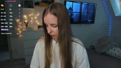 Snapshot of violet_blue_eyes chatting on March 16, 2026, 1:04 pm Violet online show from March 16, 2026, 1:04 pm