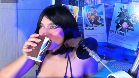 Snapshot of violet_fiore chatting on March 26, 2026, 4:23 pm Violet Fiore online show from March 26, 2026, 4:23 pm
