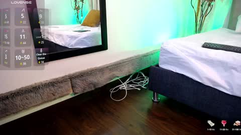 Violet Jones online show from December 26, 2024, 5:30 pm