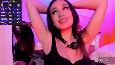 Violet Jones online show from November 25, 2025, 2:17 pm