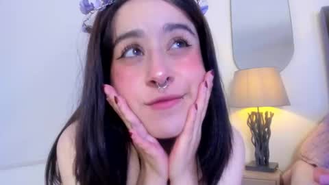 Violet Nova online show from December 4, 2025, 2:15 pm