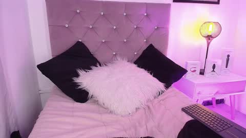 Mary online show from March 11, 2025, 6:19 pm