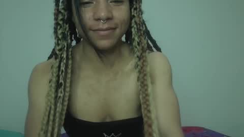 Violet online show from December 29, 2024, 4:48 am