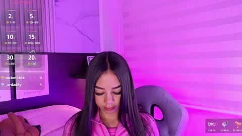 Snapshot of violet_spencer chatting on June 4, 2026, 1:33 am Violeta online show from June 4, 2026, 1:33 am