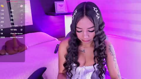 Snapshot of violet_spencer chatting on June 13, 2026, 1:58 am Violeta online show from June 13, 2026, 1:58 am