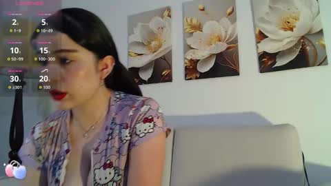 violet_tay1 online show from November 13, 2025, 10:36 am