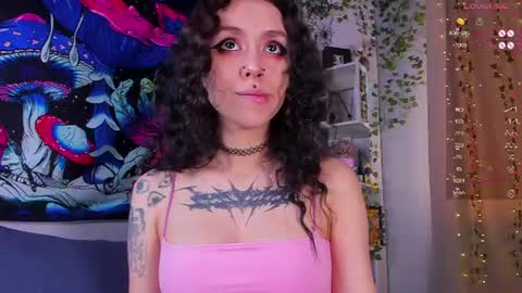 Violet online show from June 15, 2026, 4:36 am
