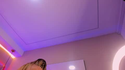 Violeta  online show from October 29, 2025, 11:01 am