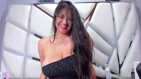Valentina Hard online show from March 5, 2025, 6:44 am