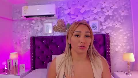 violeta_medina online show from November 8, 2025, 10:37 am