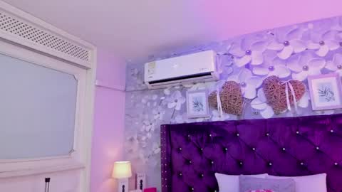 Snapshot of violeta_medina chatting on July 25, 2026, 2:53 am violeta_medina online show from July 25, 2026, 2:53 am