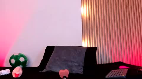 Snapshot of violeta_queen11 chatting on June 14, 2026, 2:08 pm Violeta online show from June 14, 2026, 2:08 pm