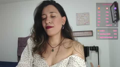 Snapshot of violeta_scott_ chatting on June 26, 2026, 4:06 am violeta_scott_ online show from June 26, 2026, 4:06 am