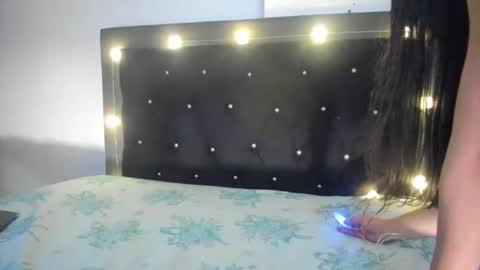 VioletaDums online show from April 1, 2026, 3:40 am