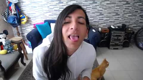 Violeta Gmez online show from April 20, 2026, 3:26 pm