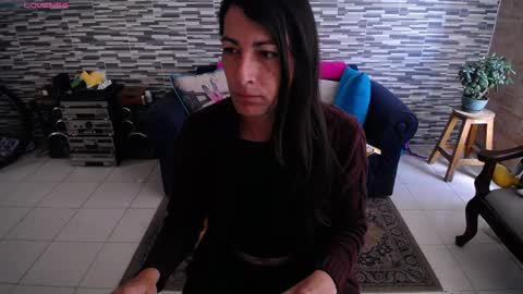 Snapshot of violetagomez_co chatting on May 18, 2026, 1:17 pm Violeta Gmez online show from May 18, 2026, 1:17 pm