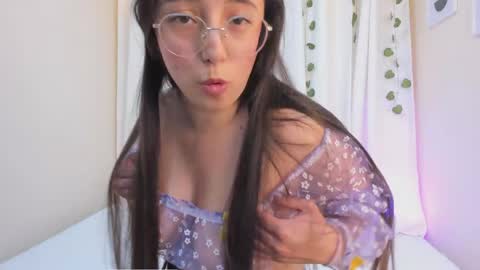 Violeta  online show from April 10, 2026, 11:15 am