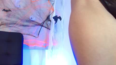 Violeta online show from October 24, 2025, 4:14 pm