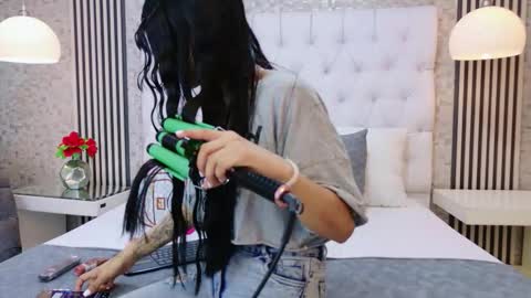 Violet Grace online show from March 5, 2026, 12:12 pm