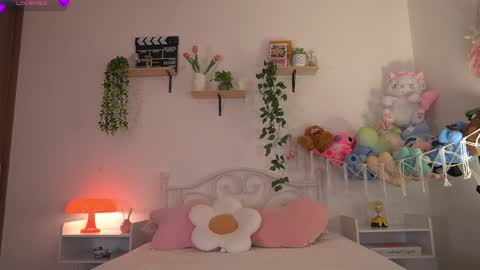 violeth___ online show from May 28, 2026, 1:19 pm