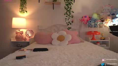 Snapshot of violeth___ chatting on June 23, 2026, 10:13 am violeth___ online show from June 23, 2026, 10:13 am