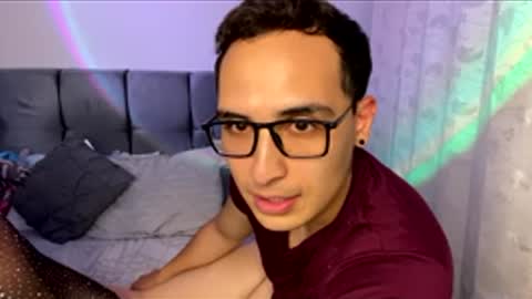 violetjack online show from March 27, 2026, 5:57 am