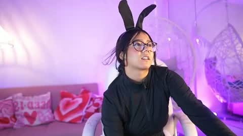 violetjonesx online show from June 27, 2026, 11:48 am