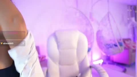 violetjonesx online show from July 2, 2026, 11:38 am