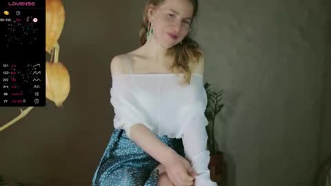 Snapshot of violetplath chatting on March 26, 2026, 10:26 pm Violet next stream December 6 online show from March 26, 2026, 10:26 pm