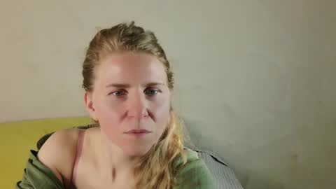 Violet  next stream December 6 online show from June 6, 2026, 4:33 pm