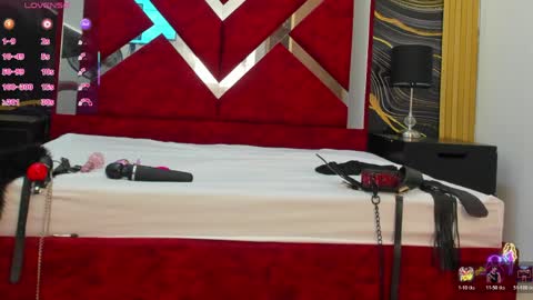 Violet Rose online show from April 18, 2026, 9:26 pm