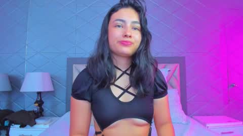 Snapshot of violetrousse chatting on February 4, 2026, 5:30 pm Violet Rousse online show from February 4, 2026, 5:30 pm