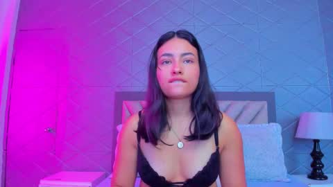 Snapshot of violetrousse chatting on February 9, 2026, 4:11 pm Violet Rousse online show from February 9, 2026, 4:11 pm