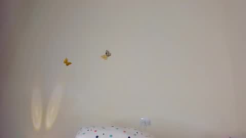 violett_24_ online show from October 26, 2025, 11:42 pm