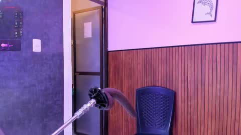 Violett online show from February 22, 2026, 9:13 pm