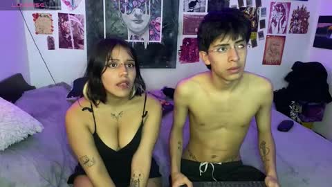 violett_dante online show from November 6, 2025, 11:33 am