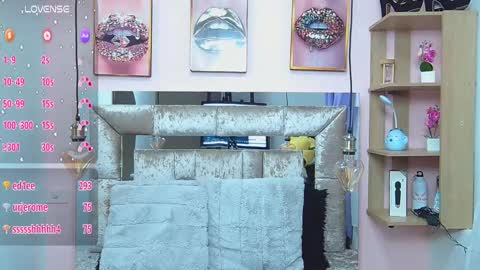 Violeta froz online show from February 28, 2025, 8:39 pm