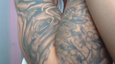 Violeta froz online show from December 15, 2025, 7:51 pm