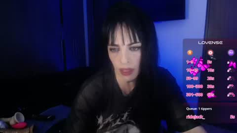 Snapshot of violett_hottie chatting on July 27, 2026, 4:19 am violett Independent model online show from July 27, 2026, 4:19 am