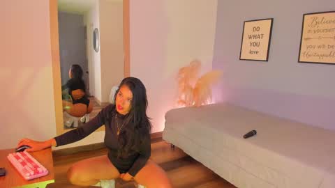 violetta_bold online show from February 27, 2025, 2:32 pm