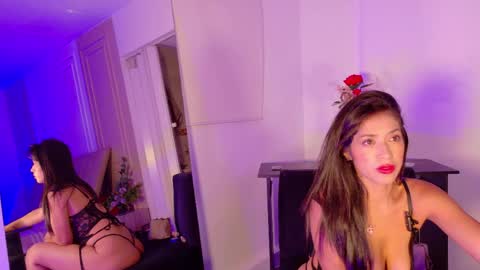 Snapshot of violetta_bold chatting on May 19, 2026, 11:49 am violetta_bold online show from May 19, 2026, 11:49 am