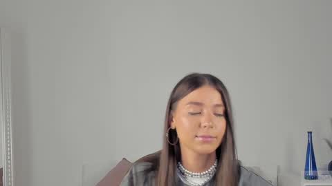 violetta_finch online show from February 6, 2025, 8:29 am