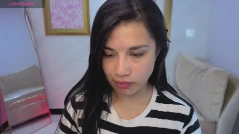 Snapshot of violetta_jhonson_v chatting on June 4, 2026, 3:23 am Violetta online show from June 4, 2026, 3:23 am