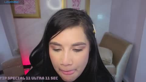 Snapshot of violetta_jhonson_v chatting on June 5, 2026, 7:58 am Violetta online show from June 5, 2026, 7:58 am