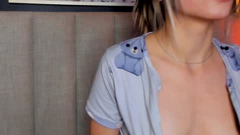 Violetta nur online show from January 24, 2025, 8:34 am