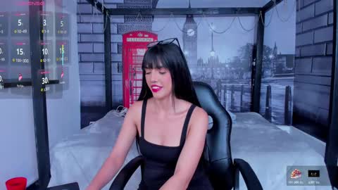 violetta online show from November 13, 2025, 10:14 am