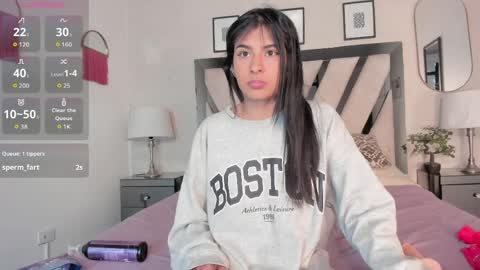 Snapshot of violettaa_stone chatting on April 4, 2026, 7:22 pm Violettaa online show from April 4, 2026, 7:22 pm