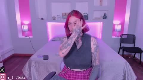 ViolettaBaker online show from February 7, 2025, 7:27 pm