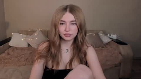 ViolettaOtis online show from February 4, 2025, 11:27 am