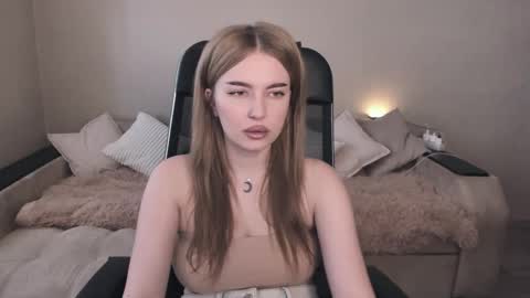 ViolettaOtis online show from March 9, 2025, 11:36 am